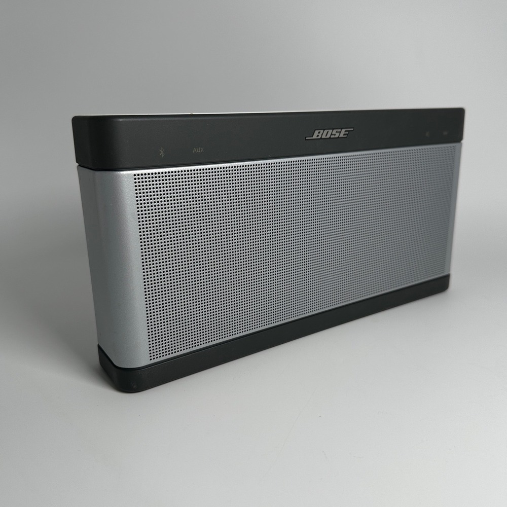 Bose SoundLink Bluetooth Speaker III Silver Black 414255 Portable OEM Charger